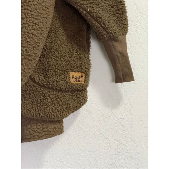 Nordic beach olive u green Sherpa puppy wrap jacket one size fuzzy teddy - Picture 2 of 3